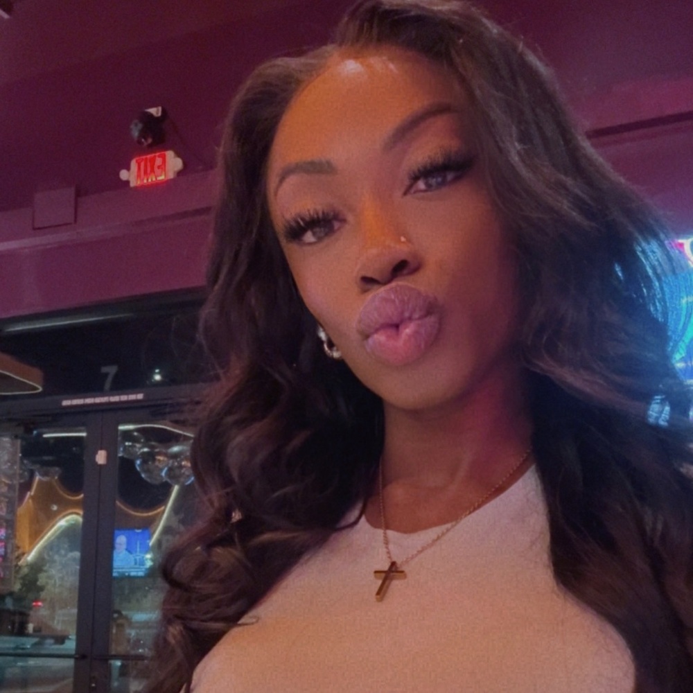 Meet your Posher, Shanique